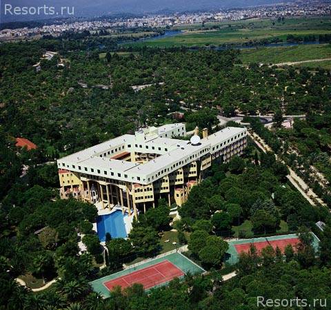 Corinthia Excelsior Hotel 